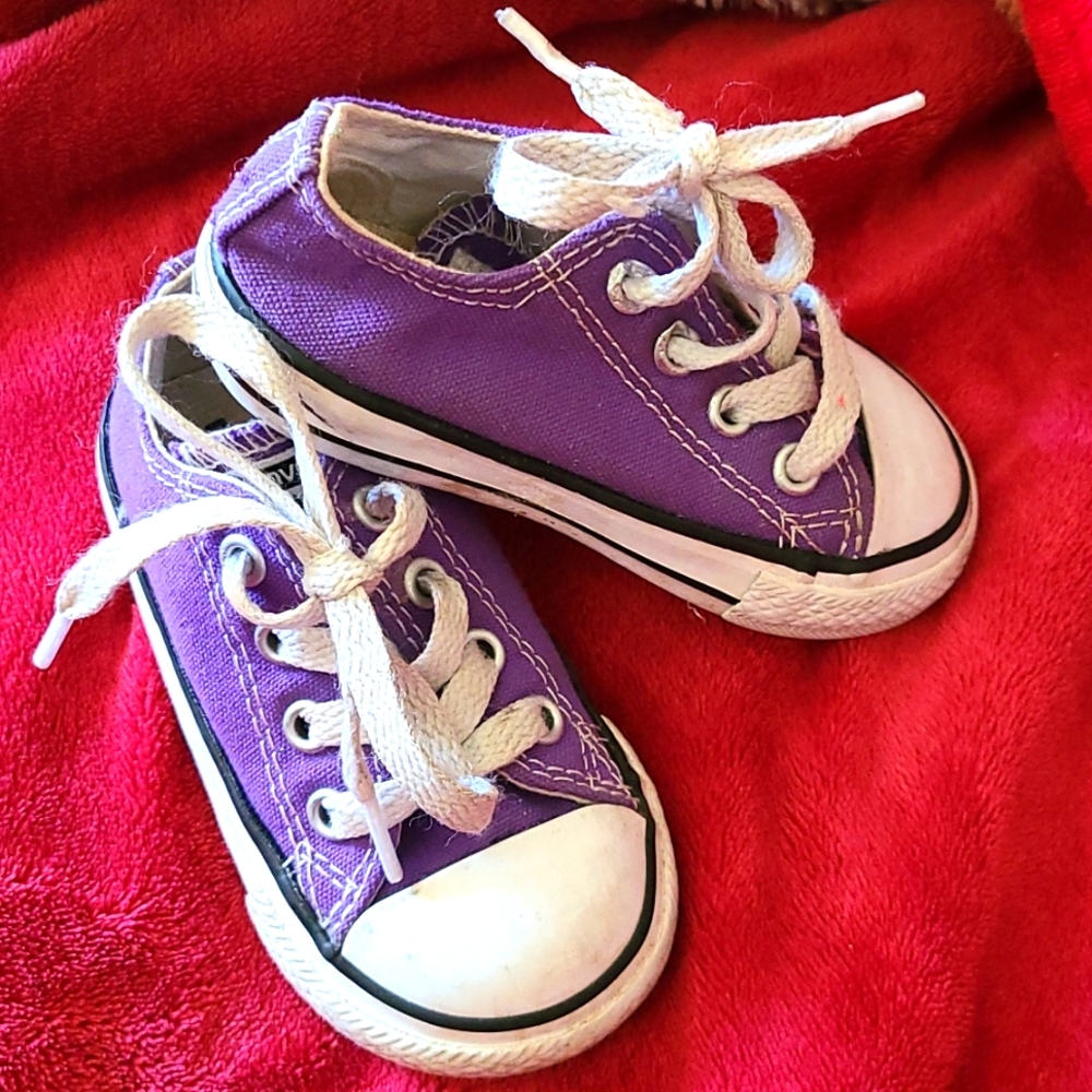 Toddler converse all stars low top